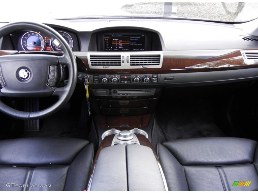 2007 BMW 7 Series 750i Sedan Black Dashboard Photo #53571424