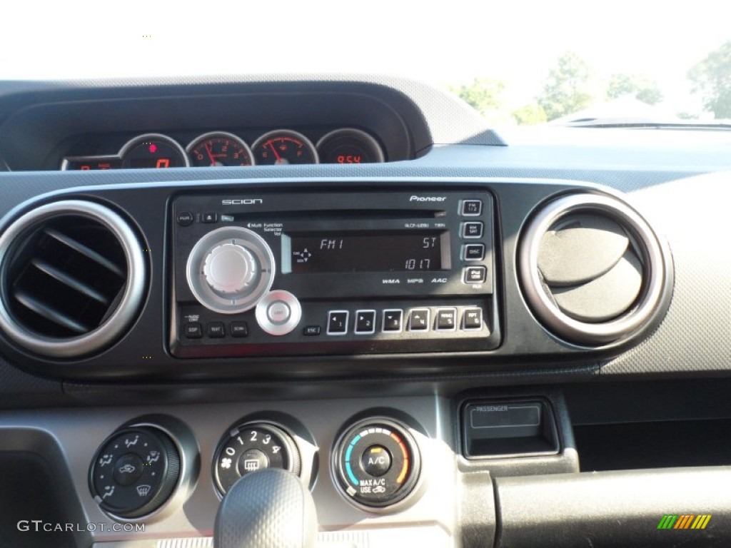 2011 Scion xB Standard xB Model Audio System Photo #53571677