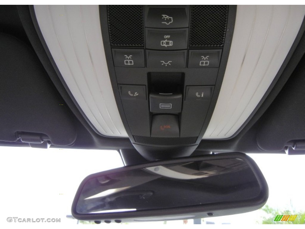 2010 Mercedes-Benz E 350 Sedan Controls Photo #53572065