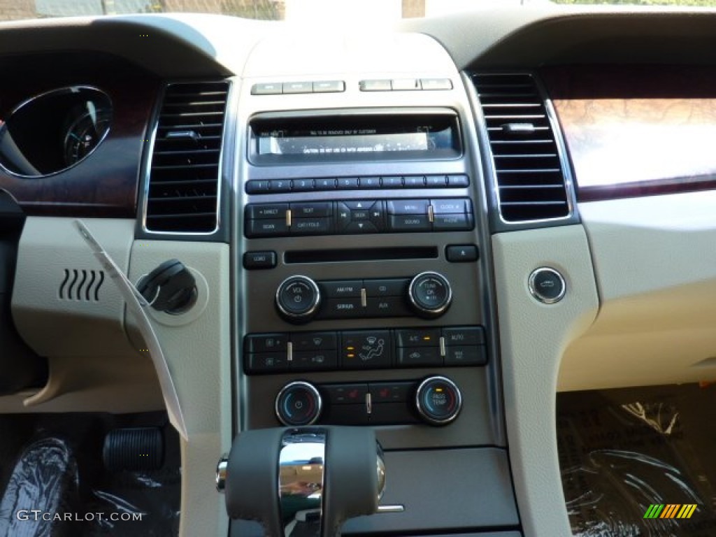 2012 Ford Taurus SEL AWD Controls Photo #53573616