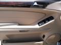 Black - GL 450 4Matic Photo No. 6