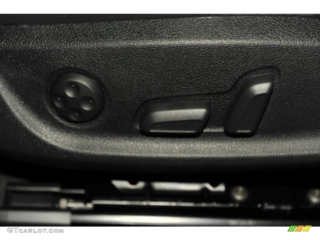 2012 A7 3.0T quattro Premium - Phantom Black Pearl Effect / Black photo #11