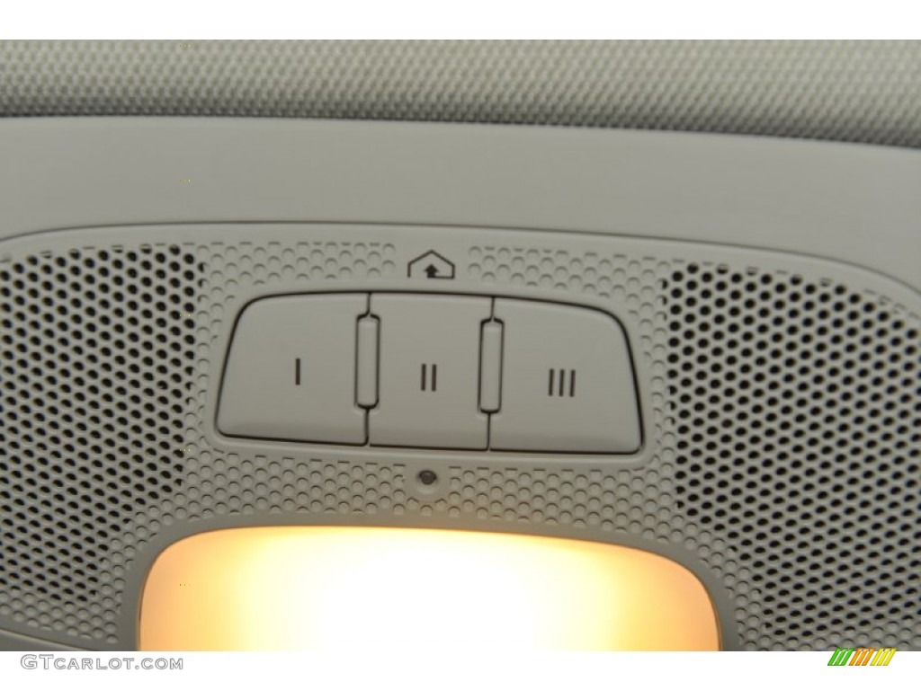 2012 A7 3.0T quattro Premium - Phantom Black Pearl Effect / Black photo #15