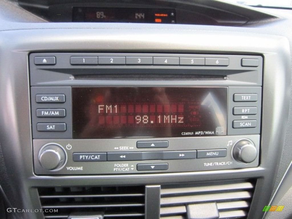 2011 Subaru Impreza 2.5i Wagon Audio System Photos