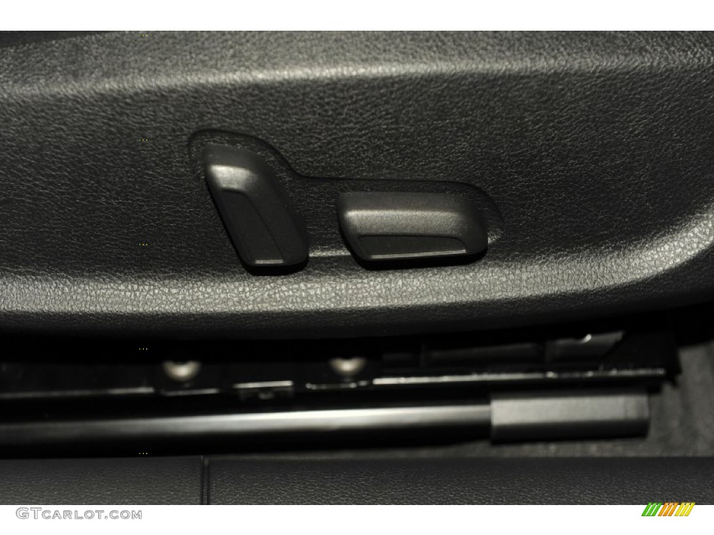 2012 A7 3.0T quattro Premium - Phantom Black Pearl Effect / Black photo #37