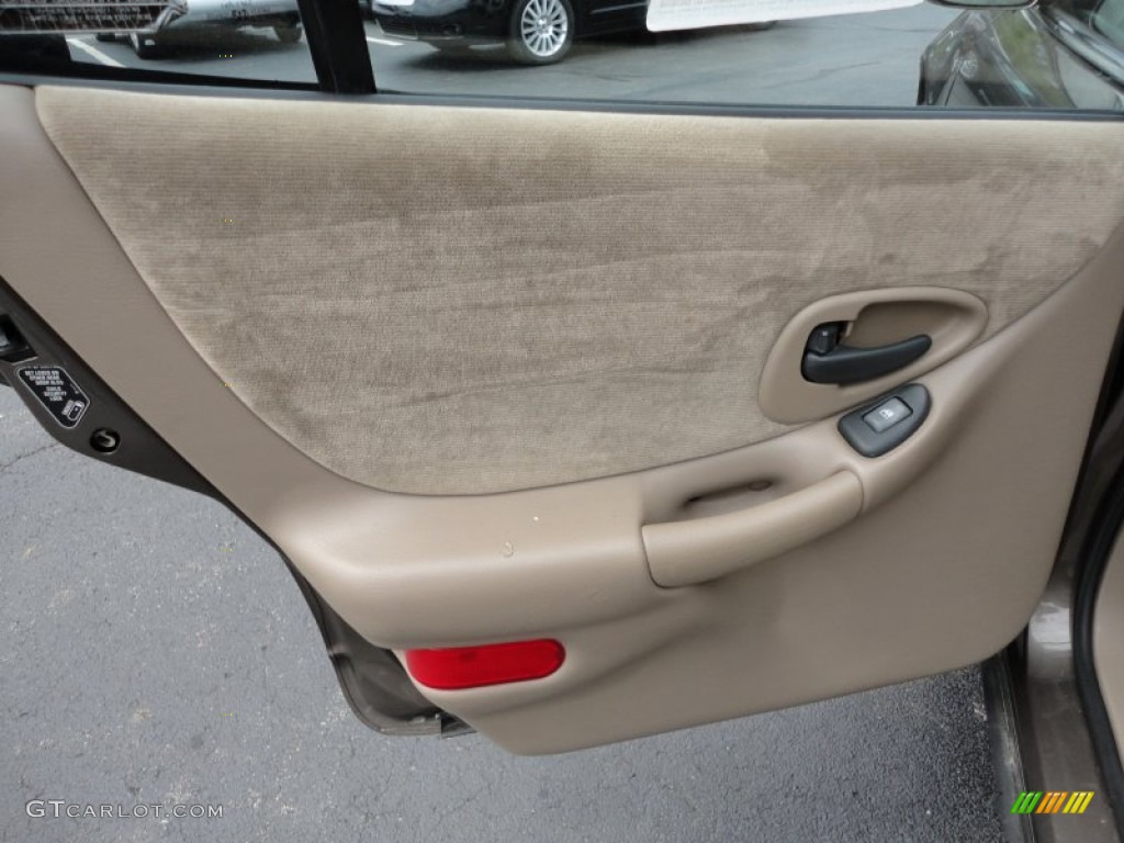 1999 Pontiac Grand Prix SE Sedan Door Panel Photos