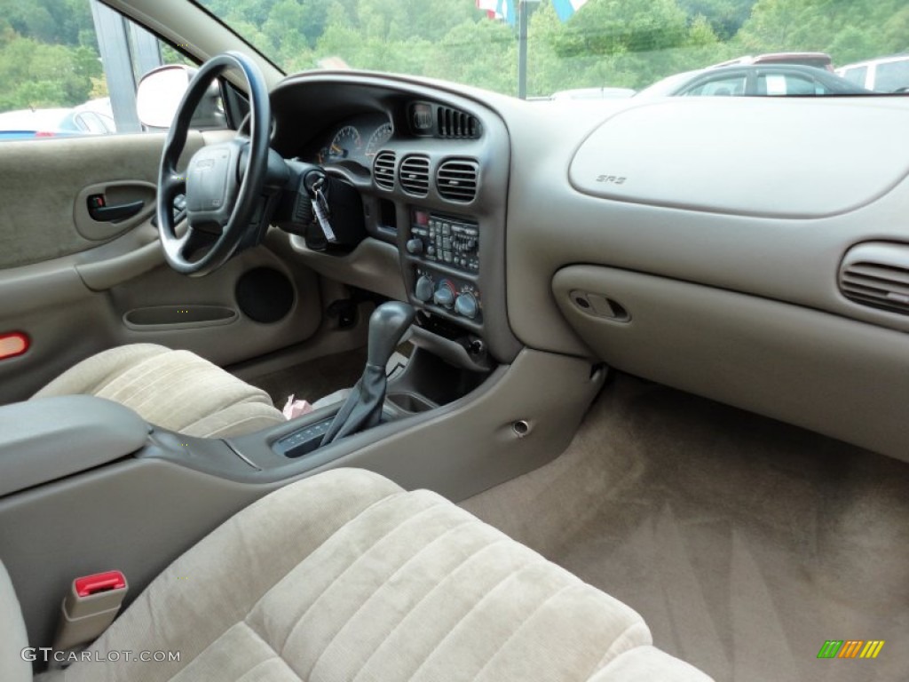 1999 Pontiac Grand Prix SE Sedan Dark Taupe Dashboard Photo #53582133