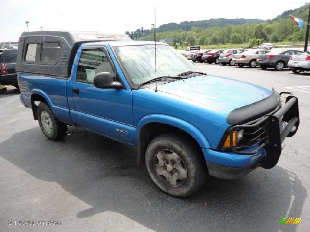 1994 S10 LS Regular Cab 4x4 - Bahama Blue Metallic / Gray photo #7