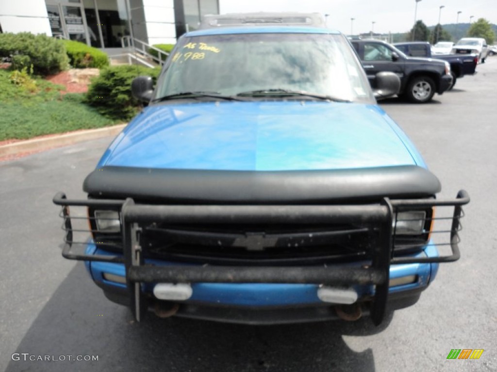 1994 S10 LS Regular Cab 4x4 - Bahama Blue Metallic / Gray photo #8