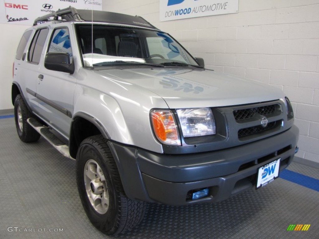 Silver Ice Metallic Nissan Xterra