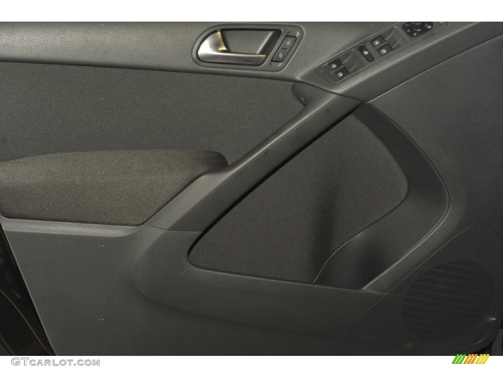 2012 Tiguan S - Deep Black Metallic / Black photo #8