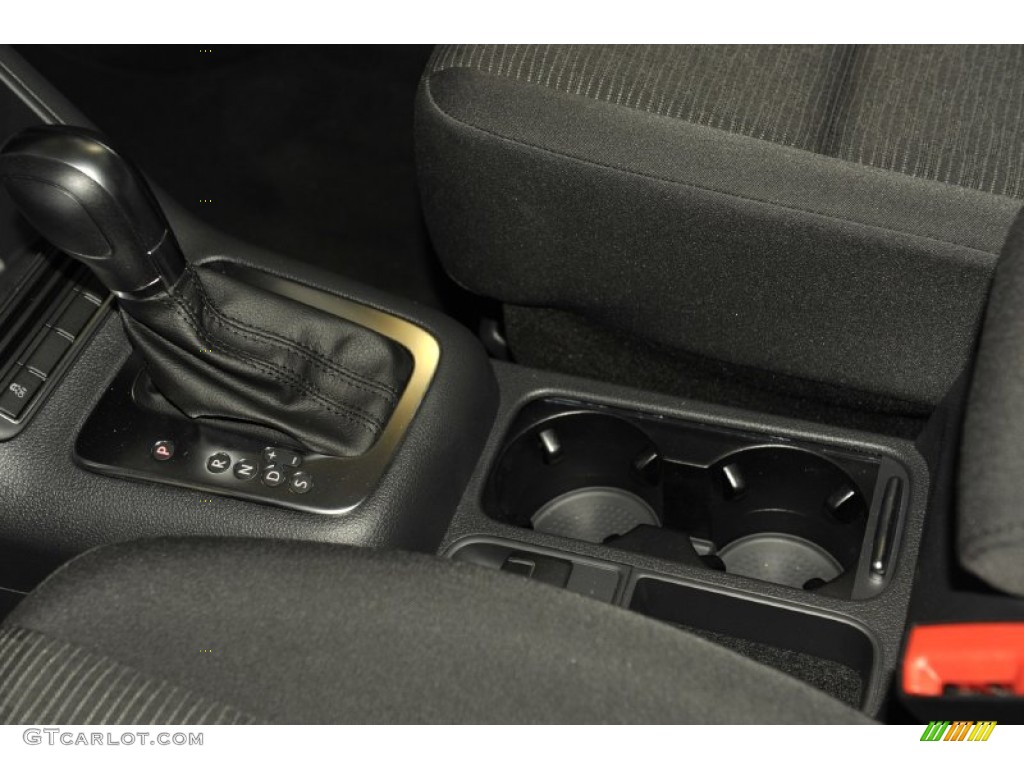 2012 Tiguan S - Deep Black Metallic / Black photo #12