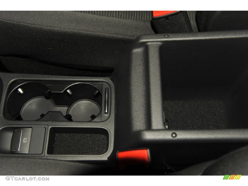 2012 Tiguan S - Deep Black Metallic / Black photo #13