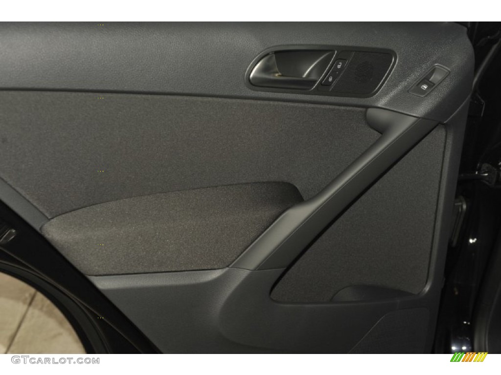 2012 Tiguan S - Deep Black Metallic / Black photo #17
