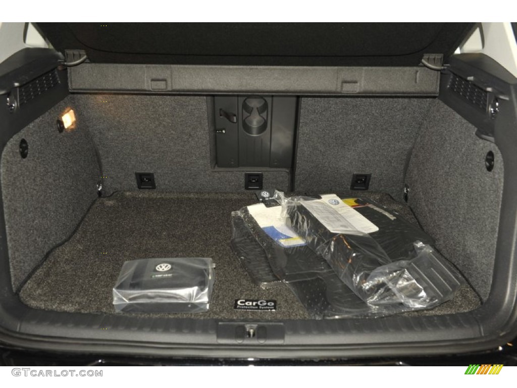 2012 Tiguan S - Deep Black Metallic / Black photo #27