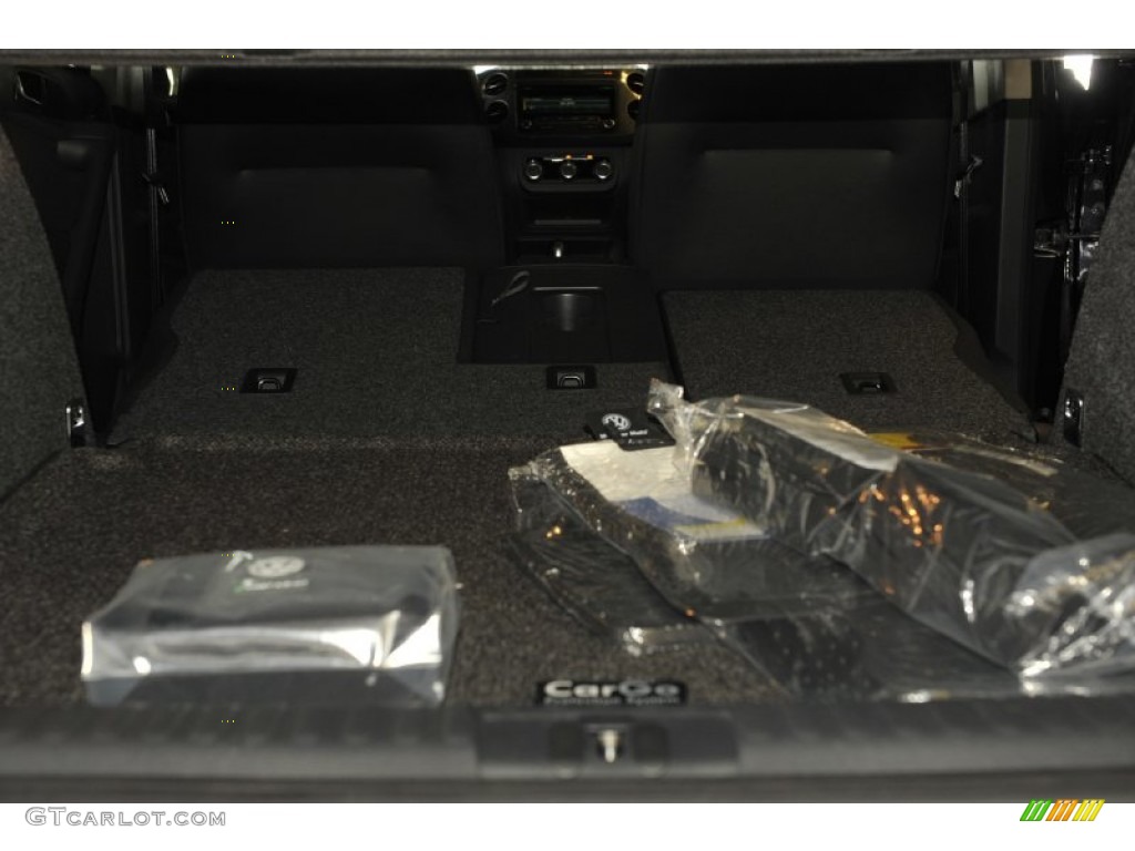 2012 Tiguan S - Deep Black Metallic / Black photo #29