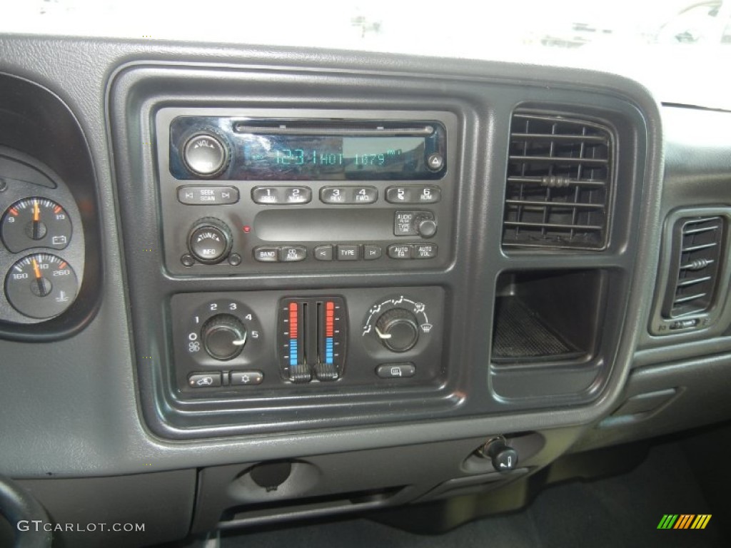 2006 Silverado 1500 LS Crew Cab - Silver Birch Metallic / Dark Charcoal photo #17