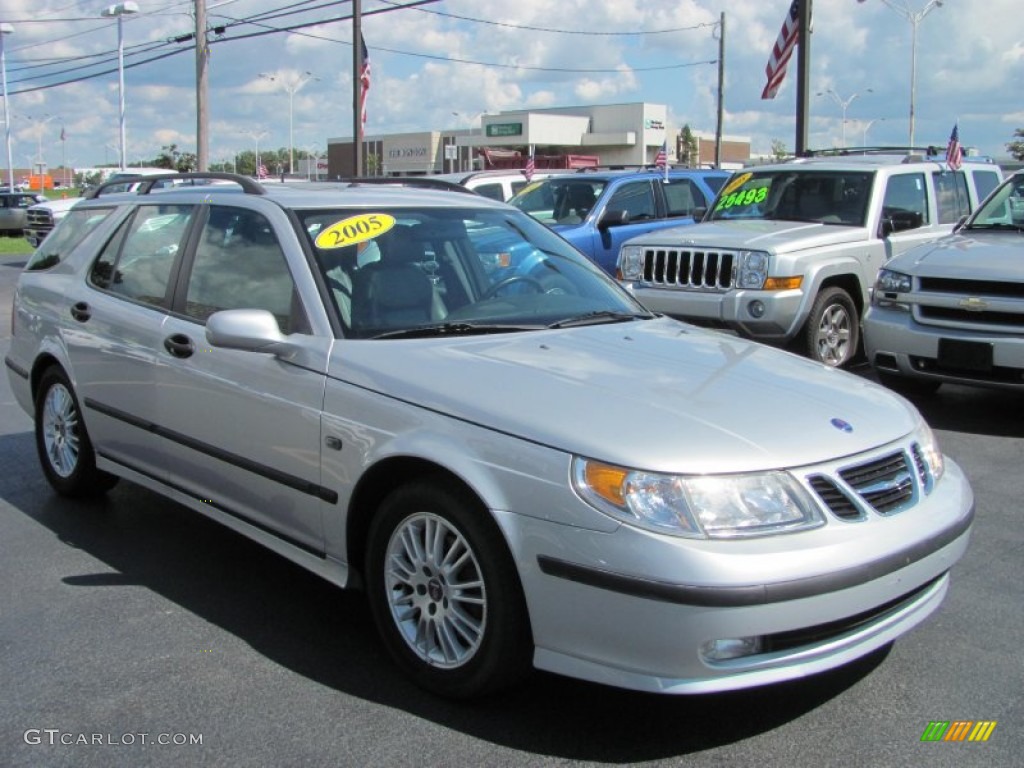 2005 9-5 Arc Sport Wagon - Parchment Silver Metallic / Granite Gray photo #18