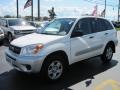 Super White - RAV4  Photo No. 1