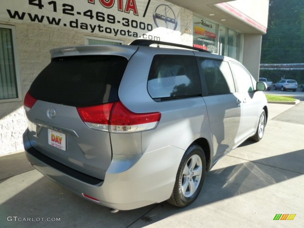 2011 Sienna LE - Silver Sky Metallic / Light Gray photo #2