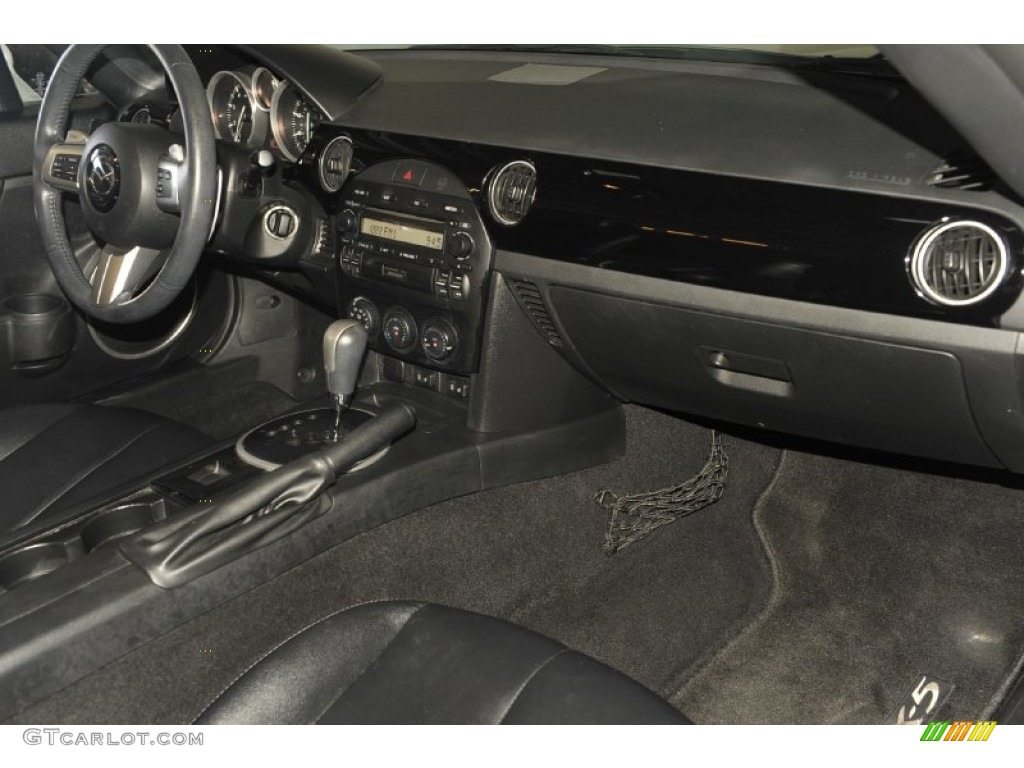 Black Interior 2008 Mazda MX-5 Miata Grand Touring Roadster Photo #53586915