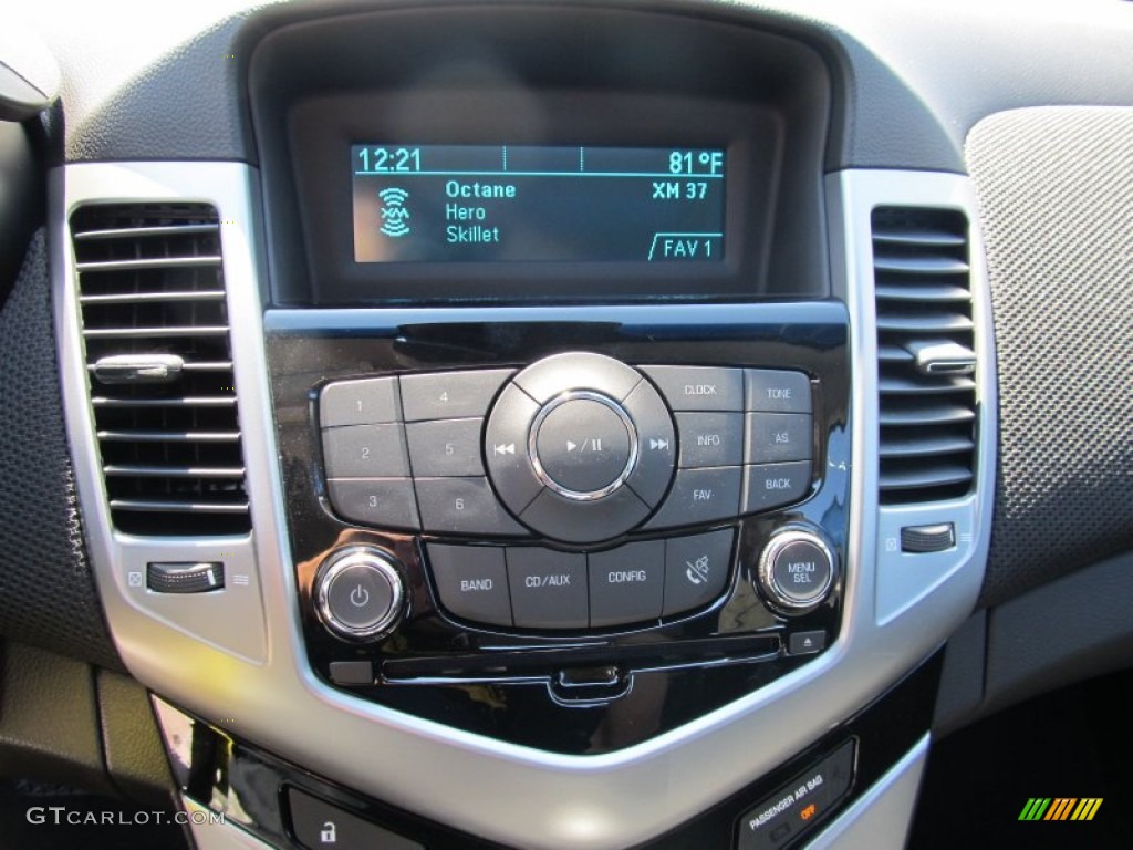 2012 Chevrolet Cruze LT Controls Photo #53593720