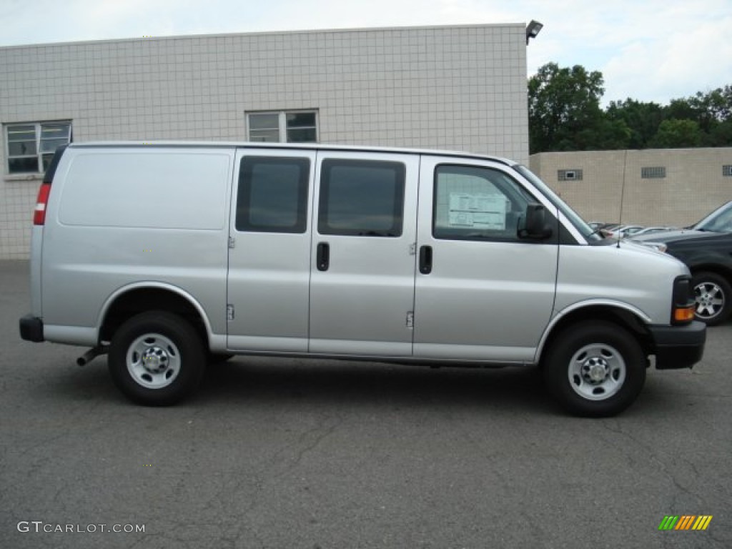 Sheer Silver Metallic 2011 Chevrolet Express 2500 Work Van Exterior Photo #53594268