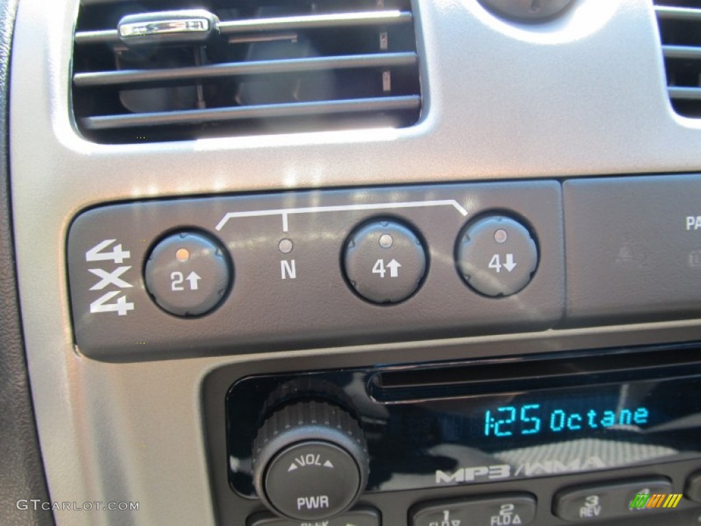 2012 Chevrolet Colorado LT Crew Cab 4x4 Controls Photo #53594796