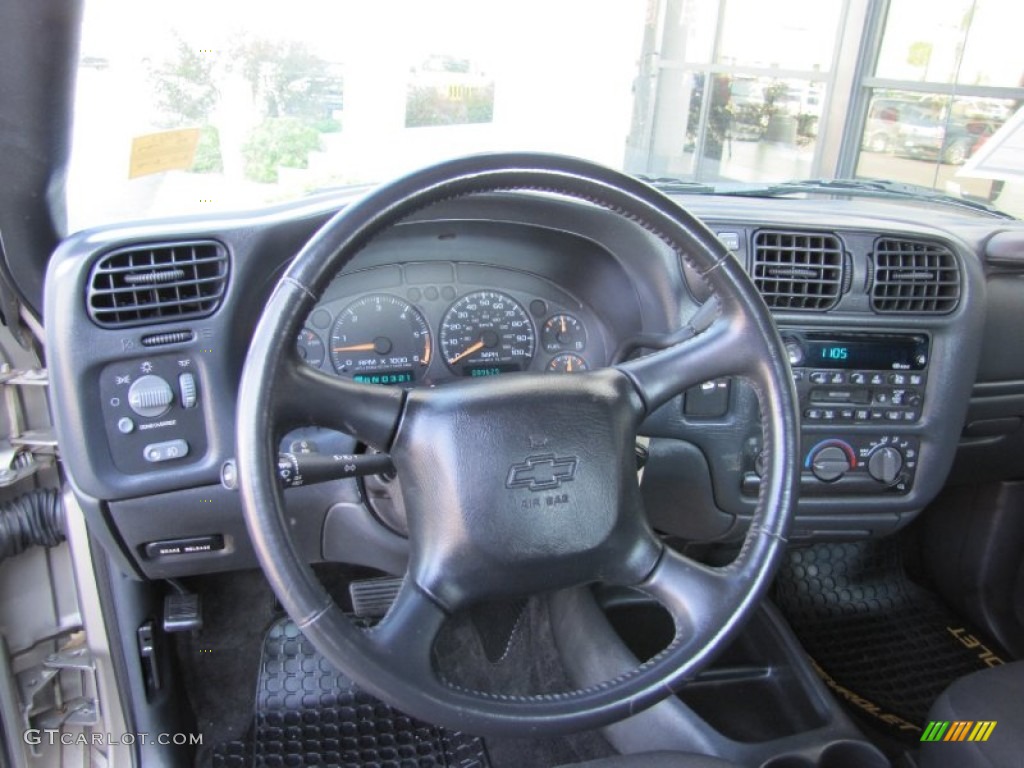 2003 S10 LS Extended Cab 4x4 - Light Pewter Metallic / Graphite photo #6