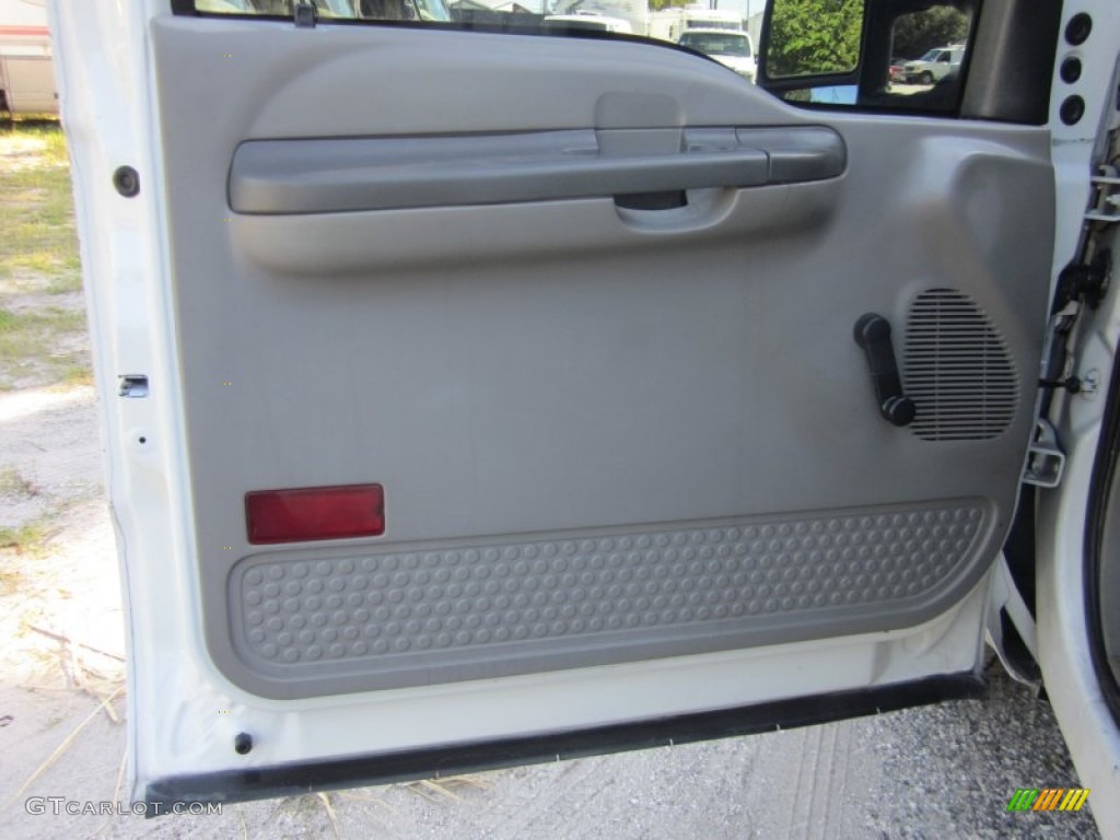 2000 F250 Super Duty XL Regular Cab - Oxford White / Medium Graphite photo #19