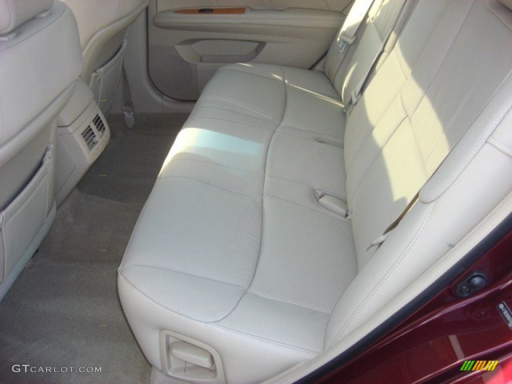 2006 Avalon Limited - Cassis Red Pearl / Ivory photo #10