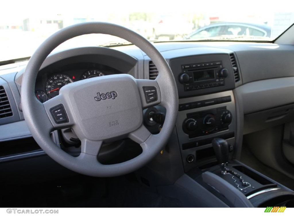 2005 Grand Cherokee Laredo 4x4 - Brilliant Black Crystal Pearl / Medium Slate Gray photo #11