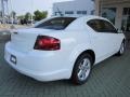 Bright White - Avenger Mainstreet Photo No. 3