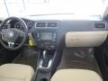 Black - Jetta SE Sedan Photo No. 9