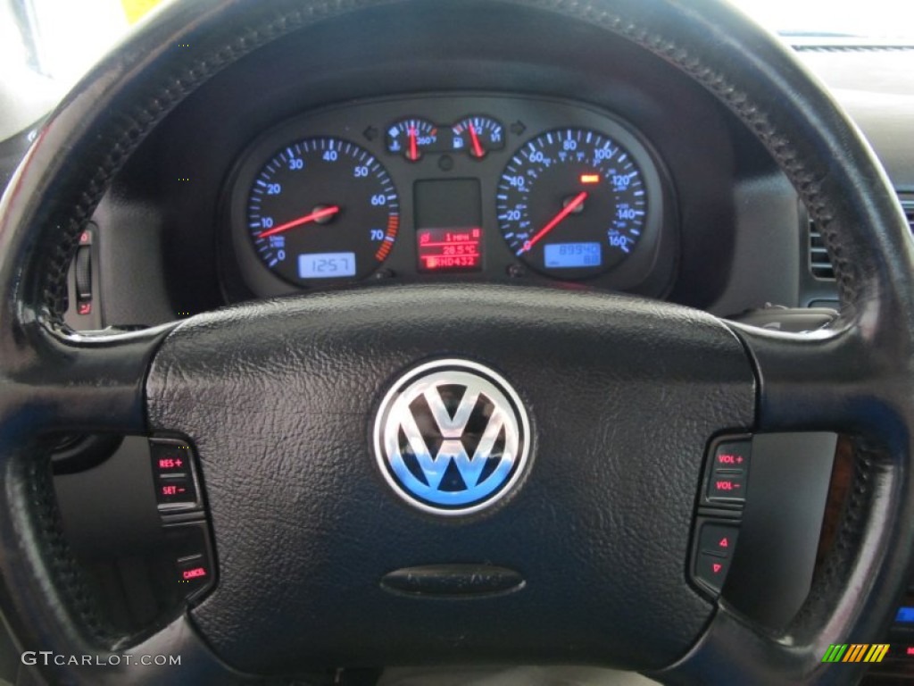 2003 Volkswagen Jetta GLX Sedan Grey Steering Wheel Photo #53604047
