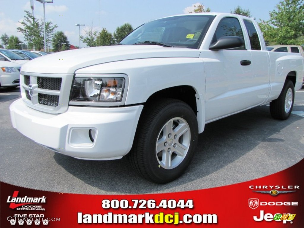 2011 Dakota Big Horn Extended Cab - Bright White / Dark Slate Gray/Medium Slate Gray photo #1