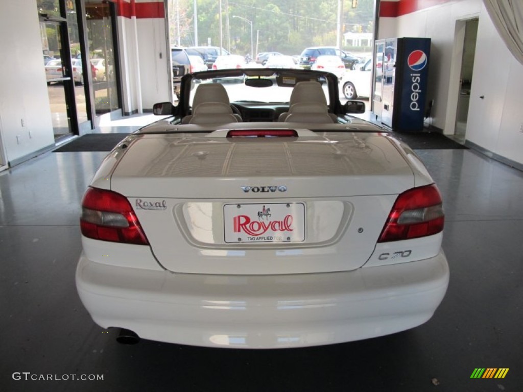 2002 C70 HT Convertible - White / Beige photo #3