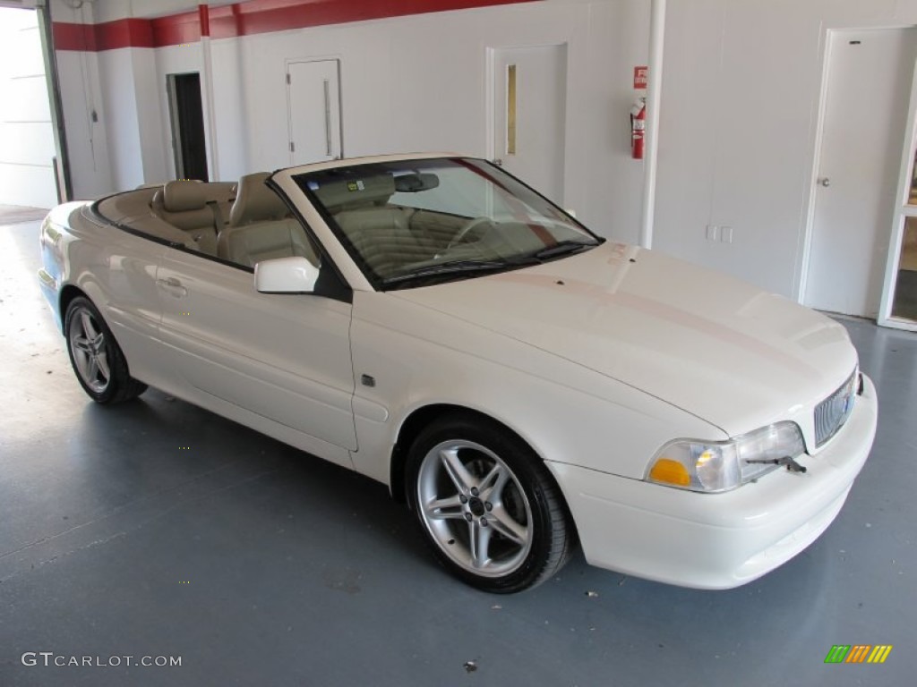 2002 C70 HT Convertible - White / Beige photo #5