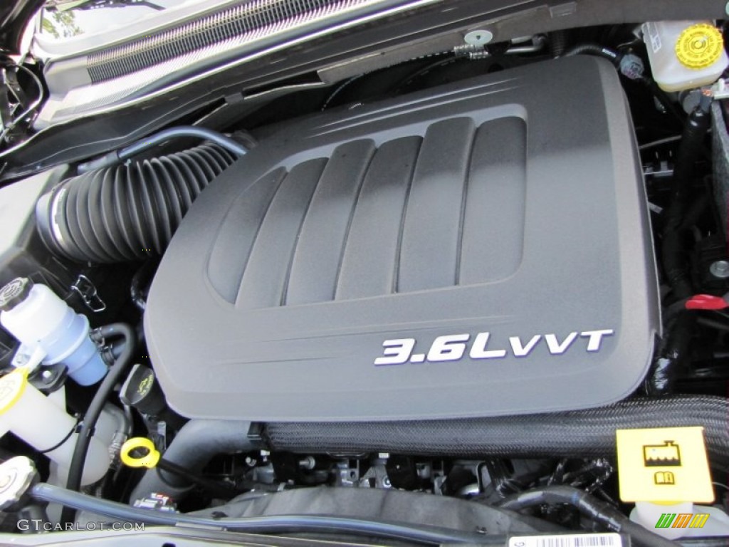 2012 Chrysler Town & Country Touring 3.6 Liter DOHC 24-Valve VVT Pentastar V6 Engine Photo #53604960
