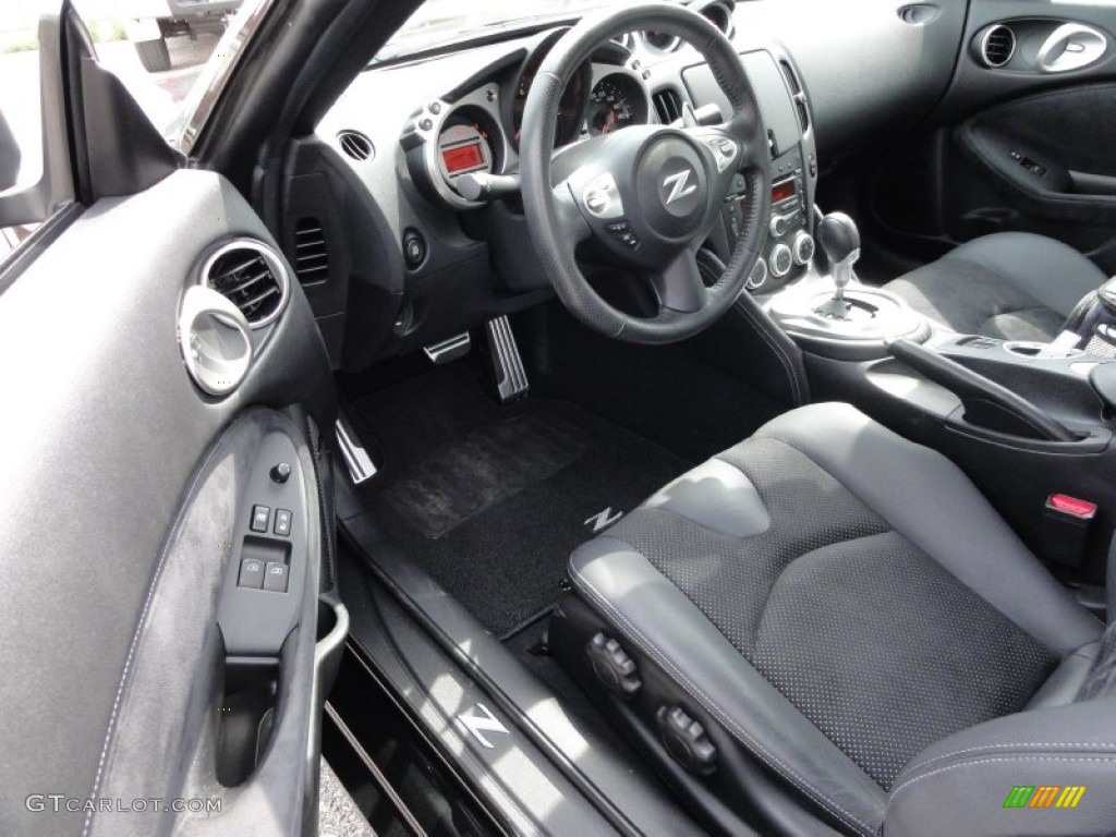 Black Leather Interior 2009 Nissan 370Z Touring Coupe Photo #53605107