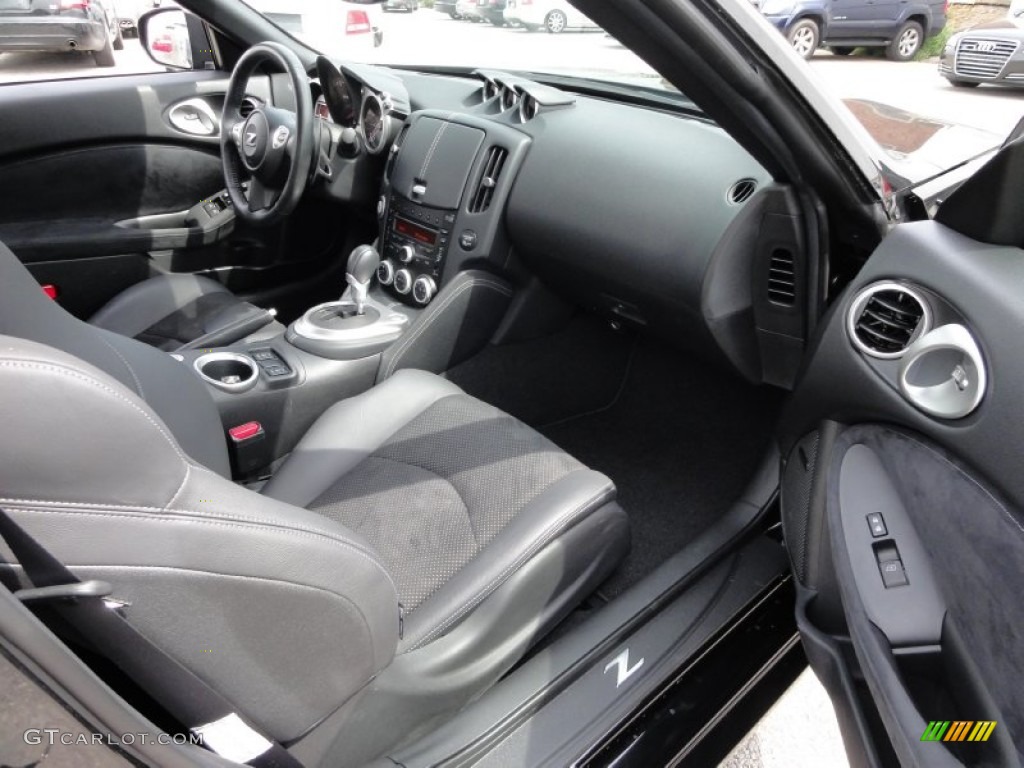 Black Leather Interior 2009 Nissan 370Z Touring Coupe Photo #53605191