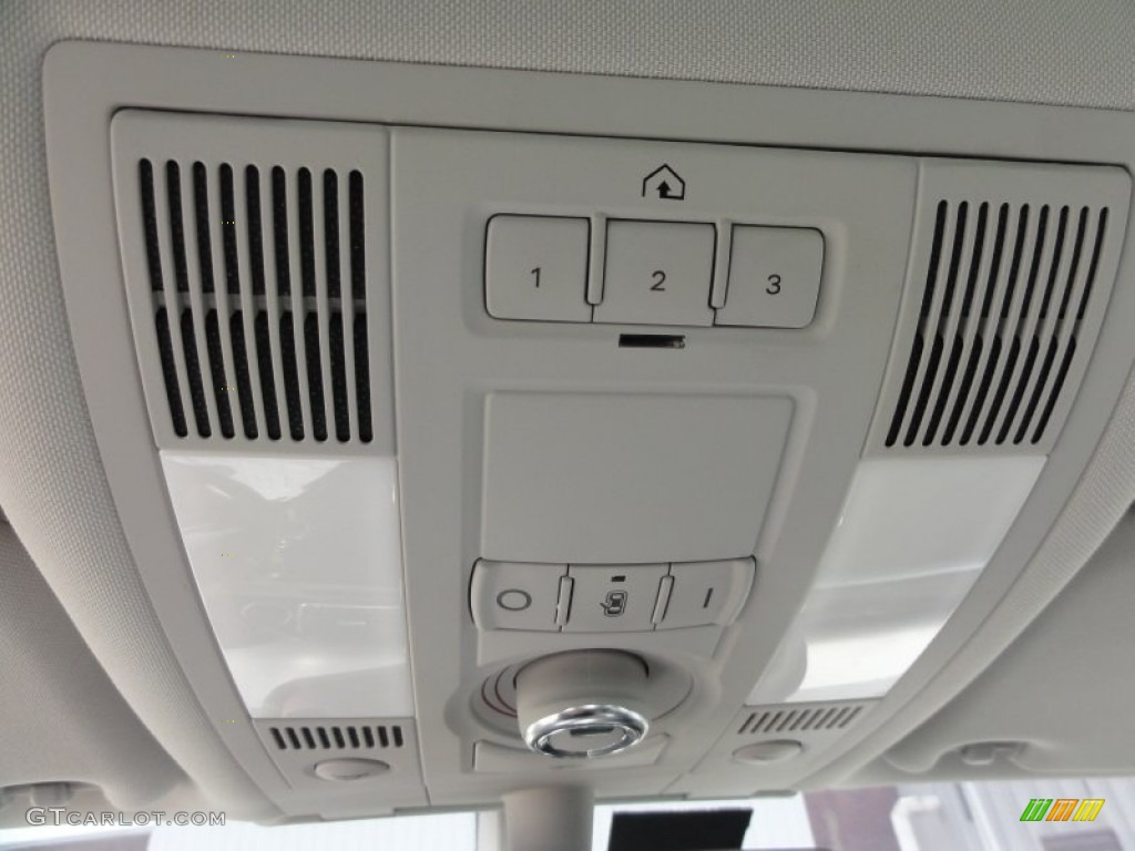2009 Audi A8 4.2 quattro Controls Photo #53606922