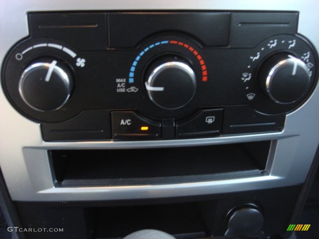 2010 Charger SXT - Stone White / Dark Slate Gray photo #13