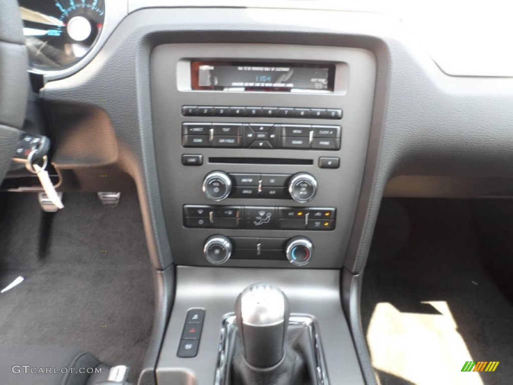 2012 Ford Mustang GT Coupe Controls Photo #53609248