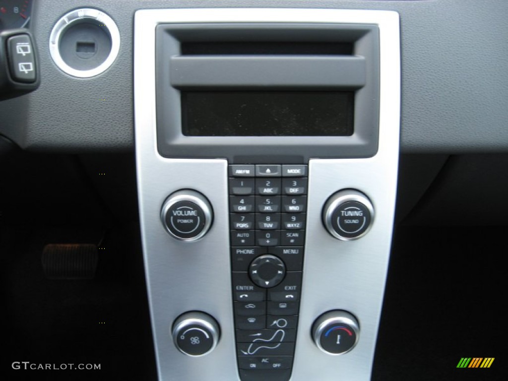 2012 Volvo C30 T5 Controls Photo #53609733
