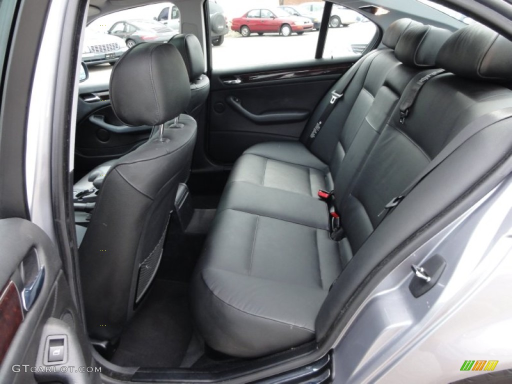 2004 3 Series 330xi Sedan - Silver Grey Metallic / Black photo #26