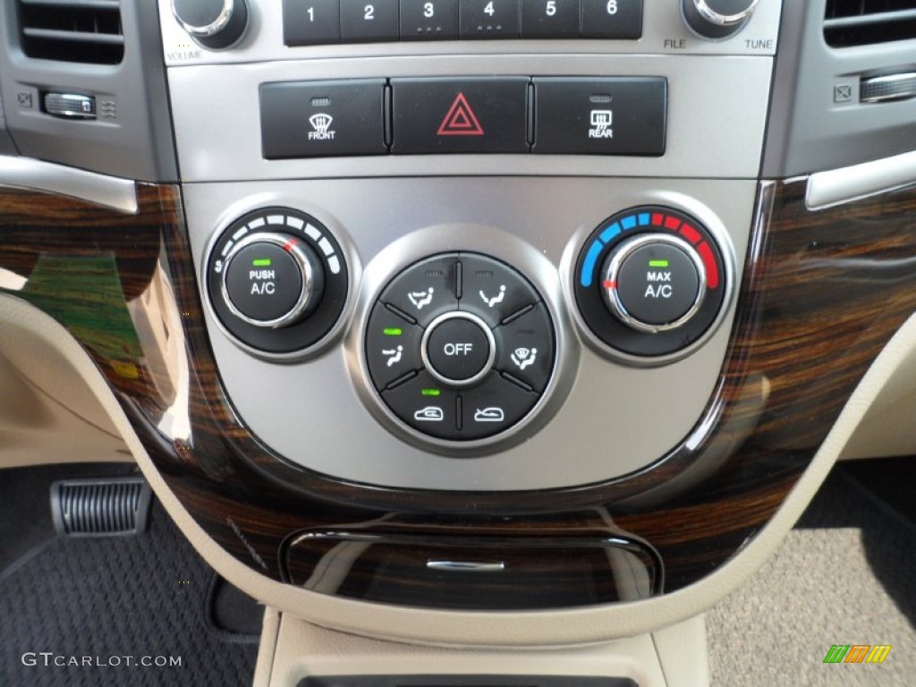 2012 Hyundai Santa Fe GLS Controls Photo #53611355
