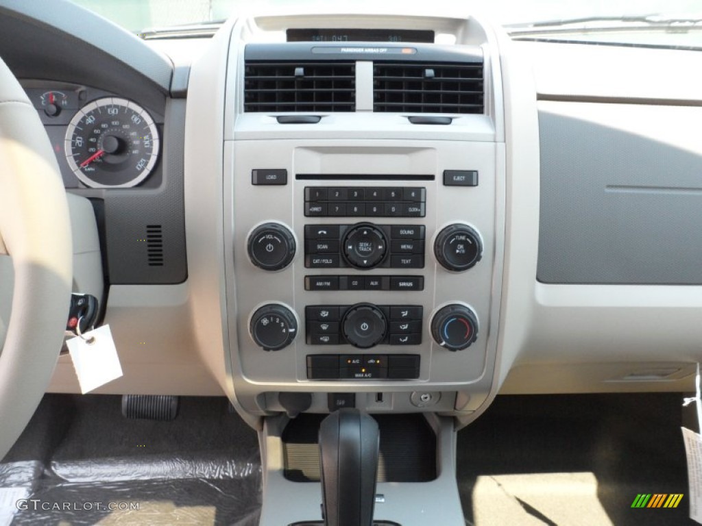 2012 Ford Escape XLT V6 Controls Photo #53613954