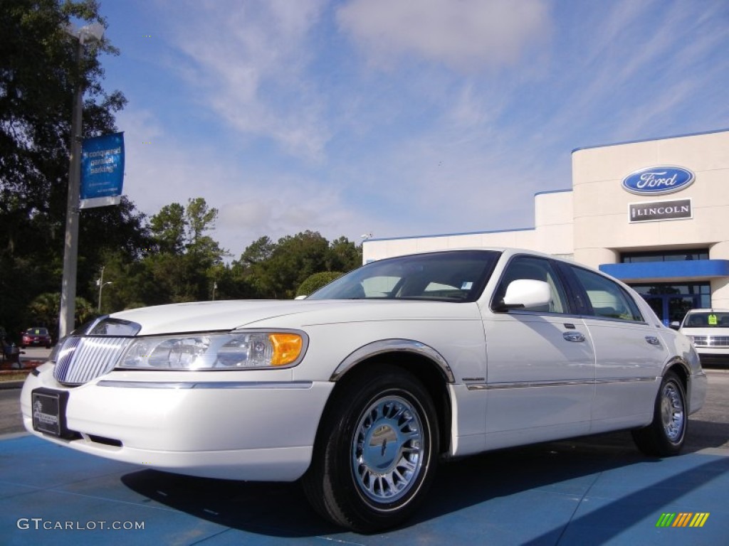 Vibrant White Lincoln Town Car