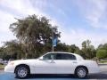 Vibrant White - Town Car Cartier L Photo No. 2